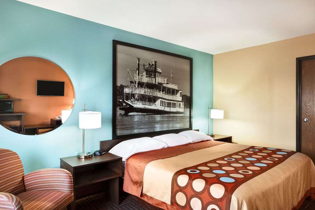 Super 8 by Wyndham Alton - photo 10