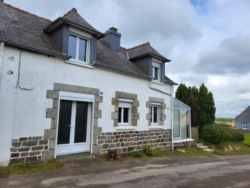Justicou - last minute hotel in Poullaouen
