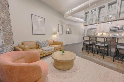 Luxurious Downtown 1 Bedroom — 4-Star Luxury Hotel in Boston, United States