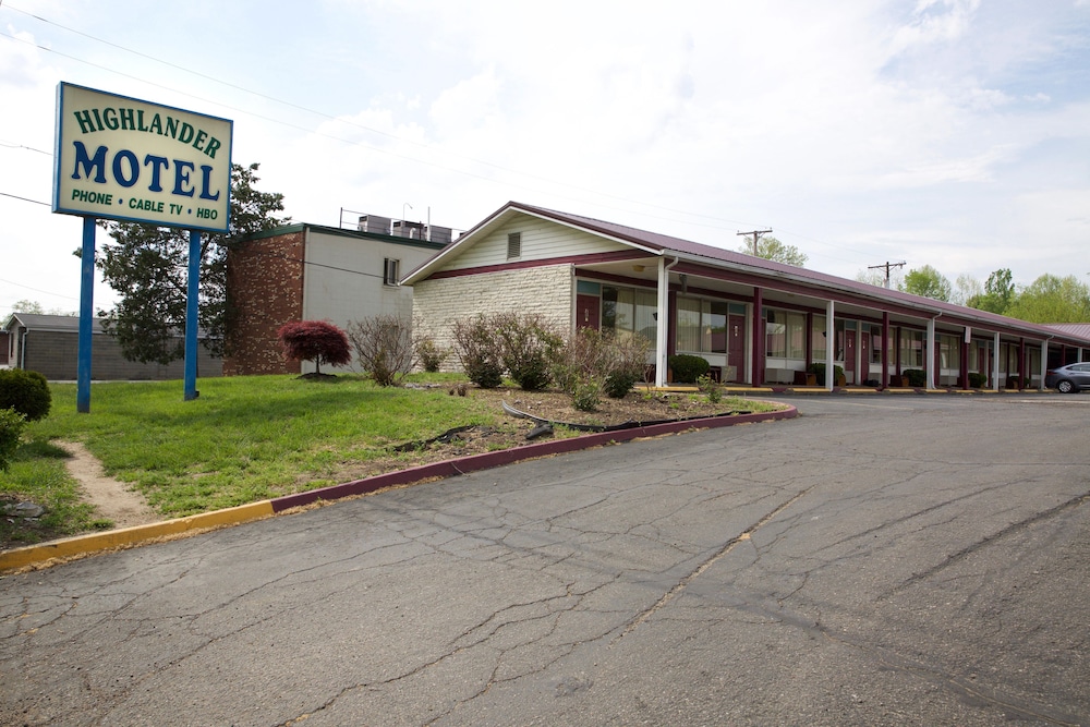 Highlander Motel in Athens, United States