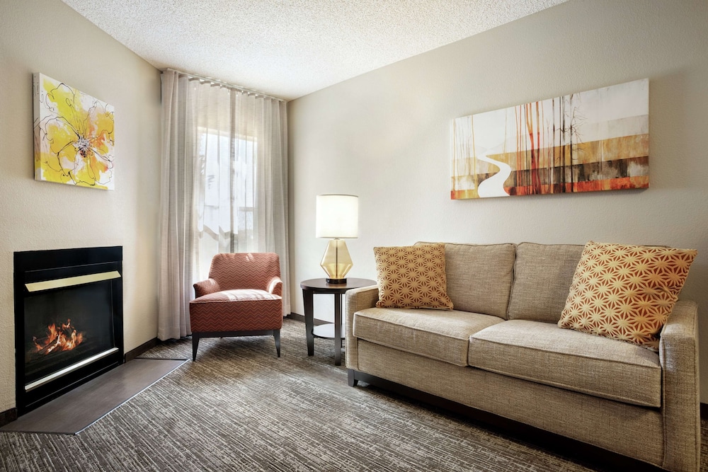 Homewood Suites by Hilton Phoenix Chandler - photo 20