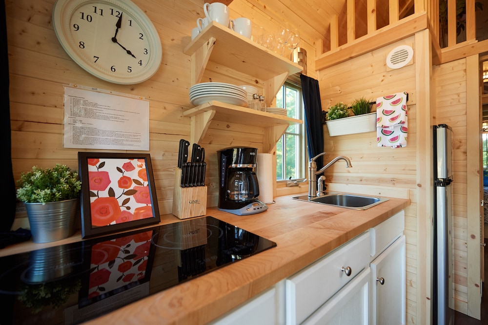 Tuxbury Pond Camping Resort Cottage - photo 40