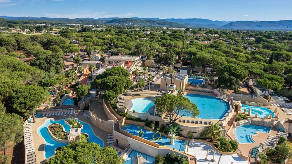 Camping Tikayan les Cigales le Muy — 5-Star Luxury Hotel in Le Muy, France