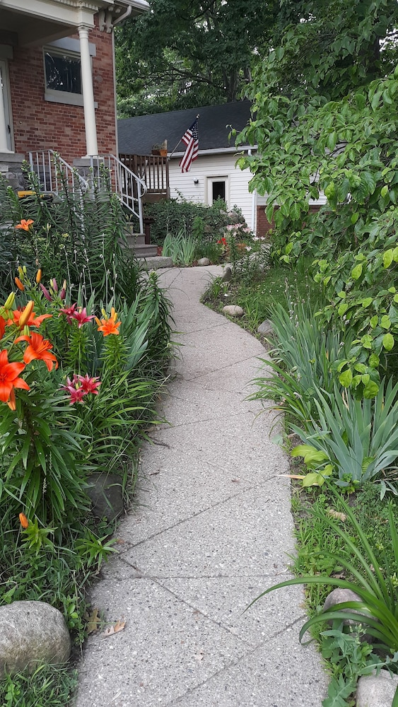 Rose Corner Inn - photo 40