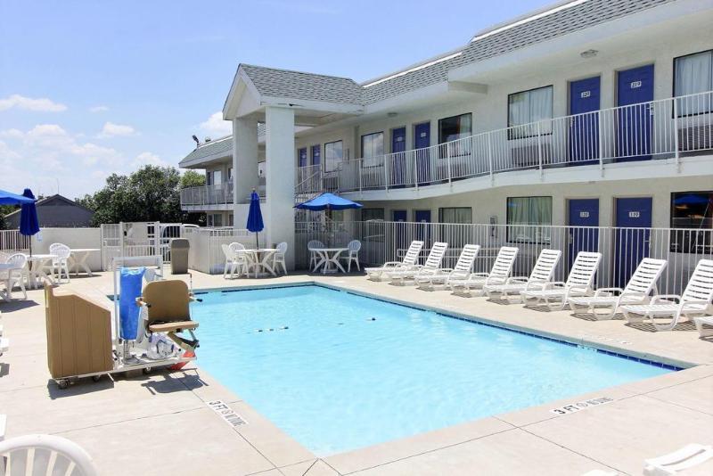 Motel 6 Austin Tx North Central - photo 22