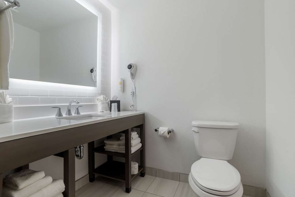Comfort Inn & Suites Panama City Beach Pier Park Area - photo 18