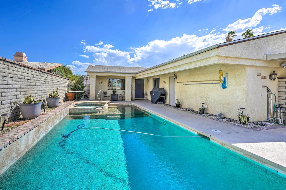 Sun dappled Palm Desert Retreat w Pool & Spa - photo 18