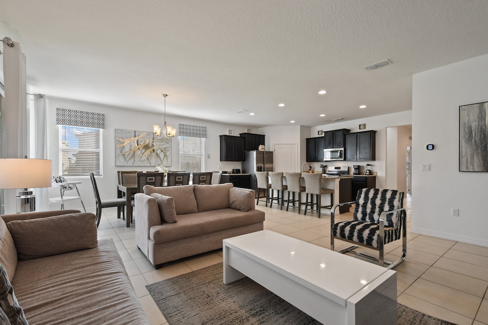 Elegant 7bed 5.5bath Pool Villa at Solterra Resort - photo 14