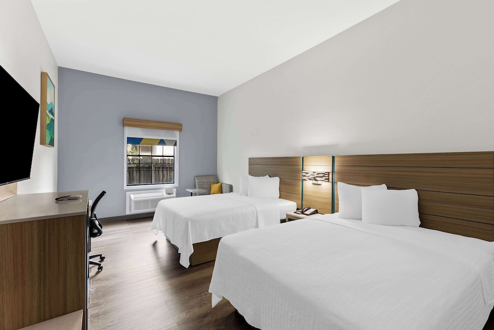 Sonesta Essential Beaumont - photo 11