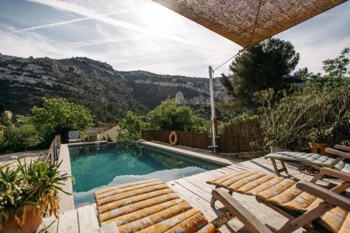 Hidden gem with panoramic views - carbon neutral hotel in Unknown City
