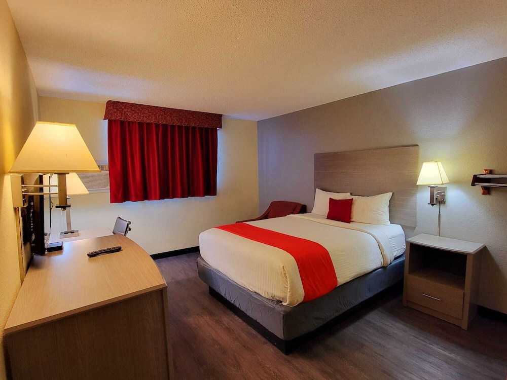 Rockview Hotel Castle Rock Downtown - photo 6