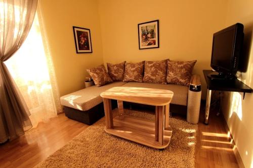 Nadezhda Apartments on the Nauryzbai Batyr 68 — 4-Star Luxury Hotel in Almaty, Kazakhstan