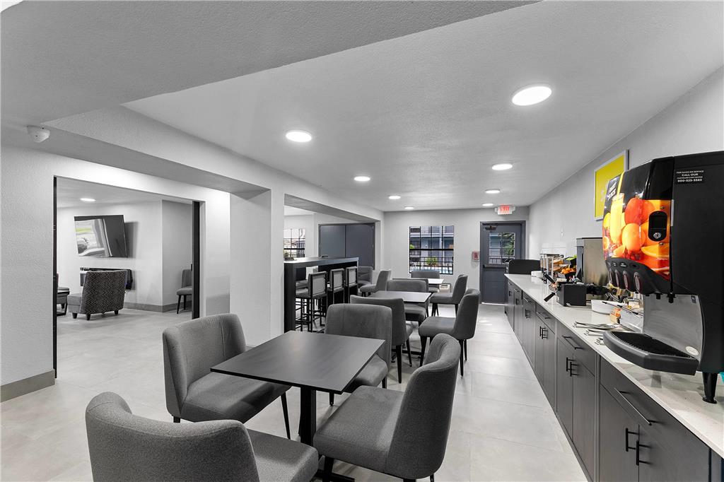 Days Inn by Wyndham San Antonio Near Lackland AFB - photo 23