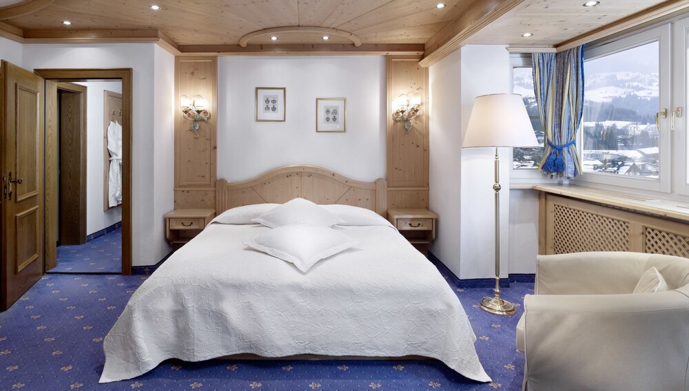 Hotel Weisses Roessl — Kitzbuehel — photo 4