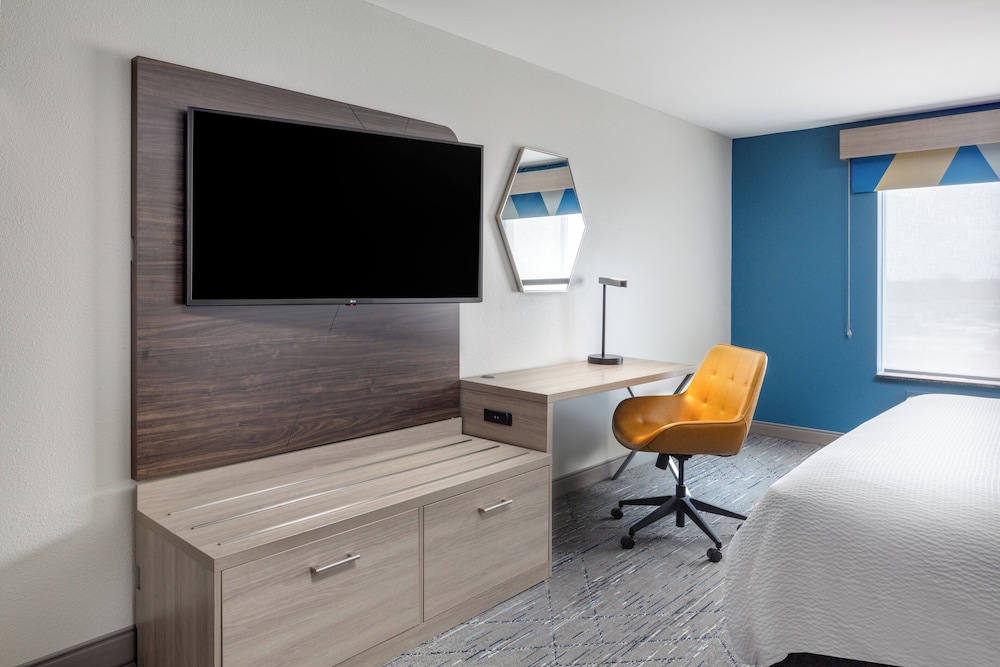 Holiday Inn Express Kearney by IHG - photo 13