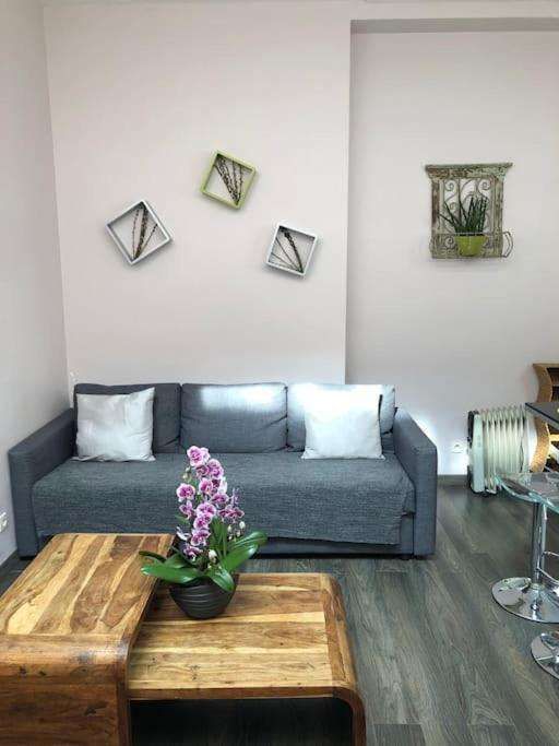 Trendy 2 Rooms Paris 13 — 4-Star Luxury Hotel in Paris, France