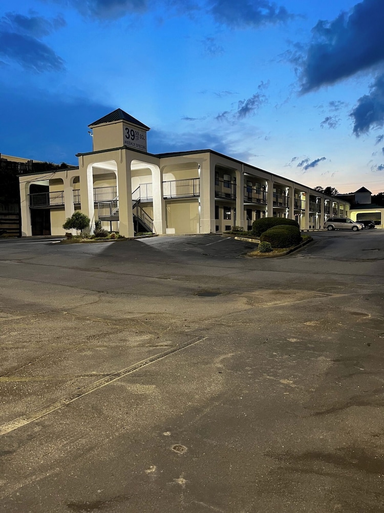 Rodeway Inn and Suites Macon - photo 21