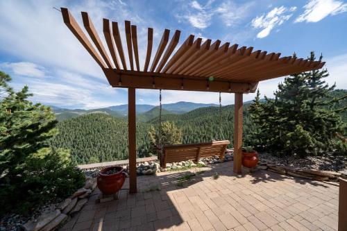 Starry Mountain Manor Infinity Swing Decks Spa - last minute hotel in Unknown City