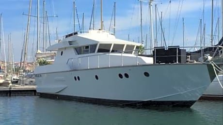 Yacht Le San Lorenzo in Cap Dagde, France