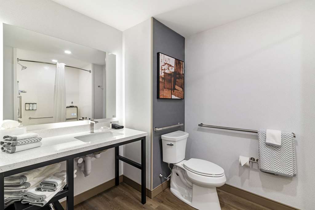 Cambria Hotel North Conway - photo 31