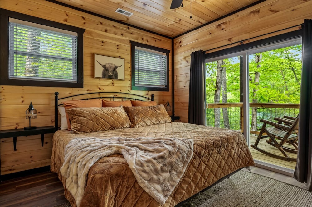 Mountain Majesty By Ghosal Luxury Lodging - photo 15