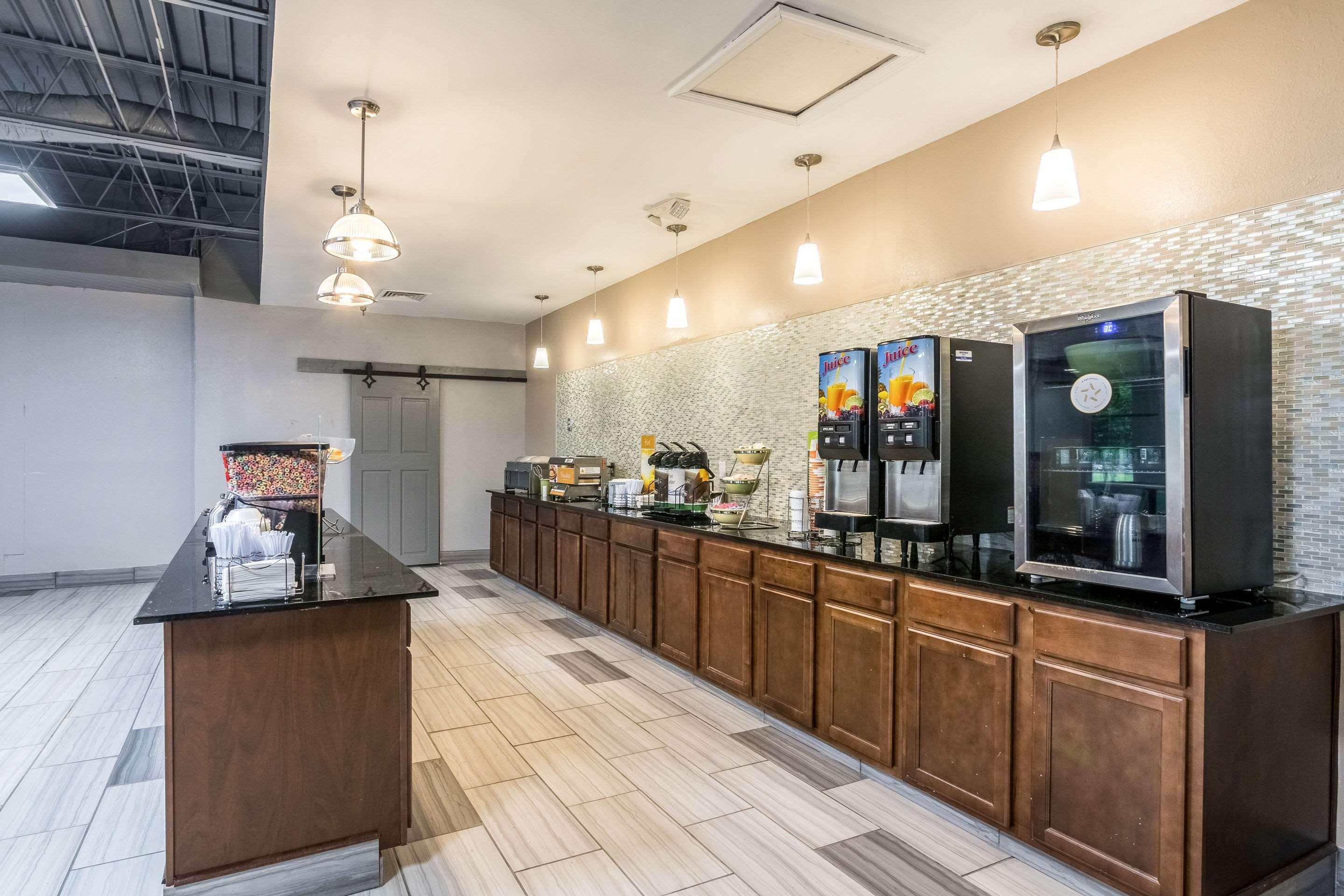 Rest and Relax Inn - photo 3