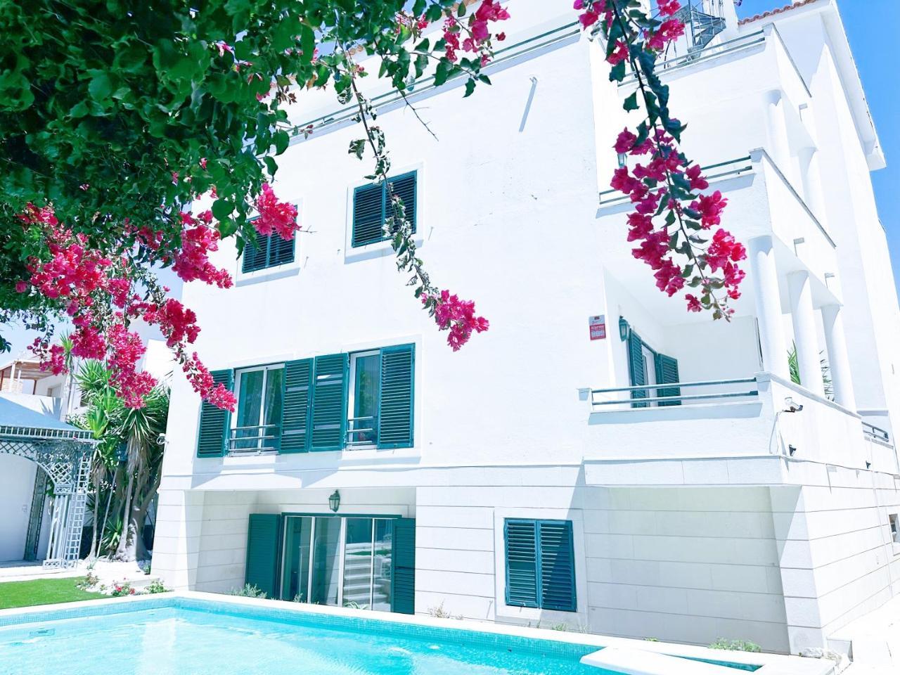 Yo House — 4-Star Luxury Hotel in Almada, Portugal