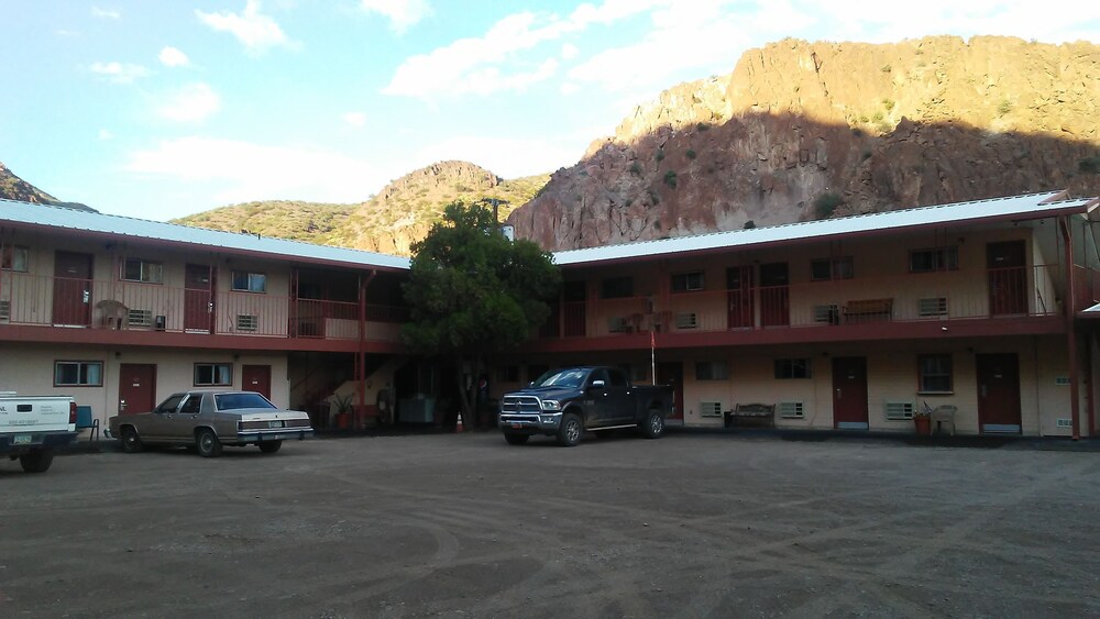Rode Inn Motel — hotel in Clifton