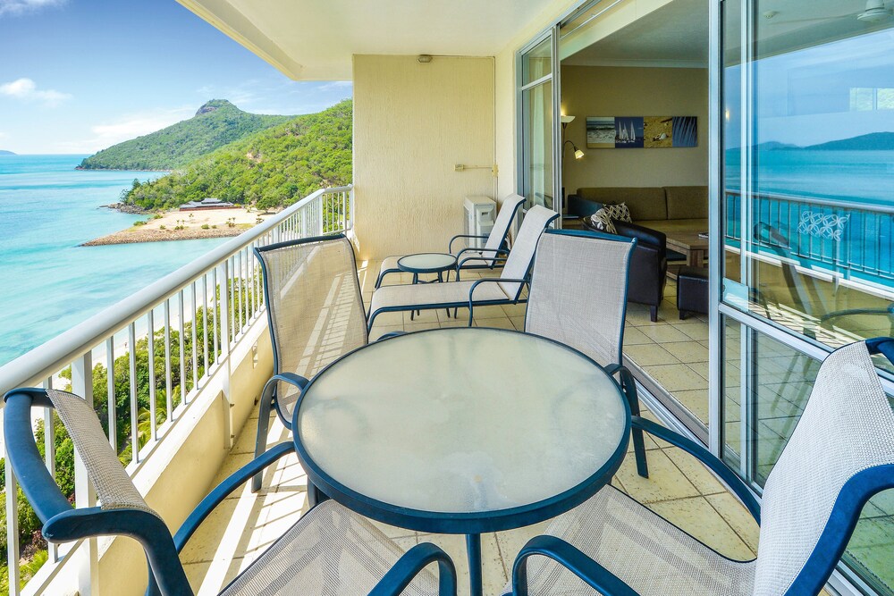 Whitsunday E1306 — 4-Star Luxury Hotel in Hamilton Island, Australia