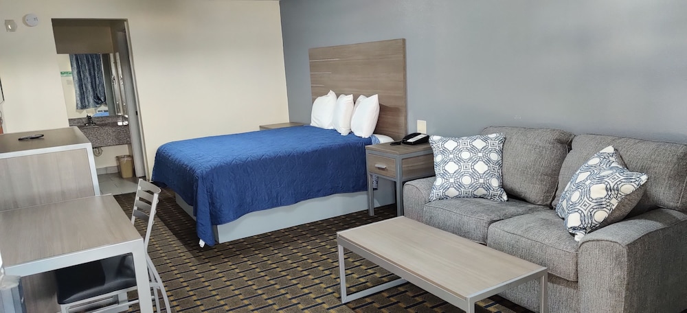 AmeriStay Inn &Suites - photo 12