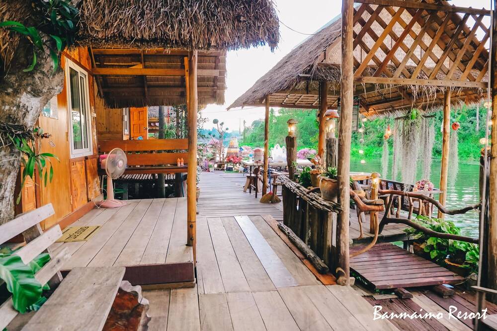 Banmaimo in Amphawa, Thailand