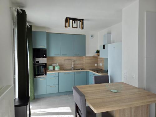 Chez Patron T4 3BR Oleron - last minute hotel in Unknown City