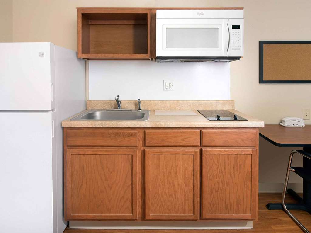 WoodSpring Suites Mobile - photo 11