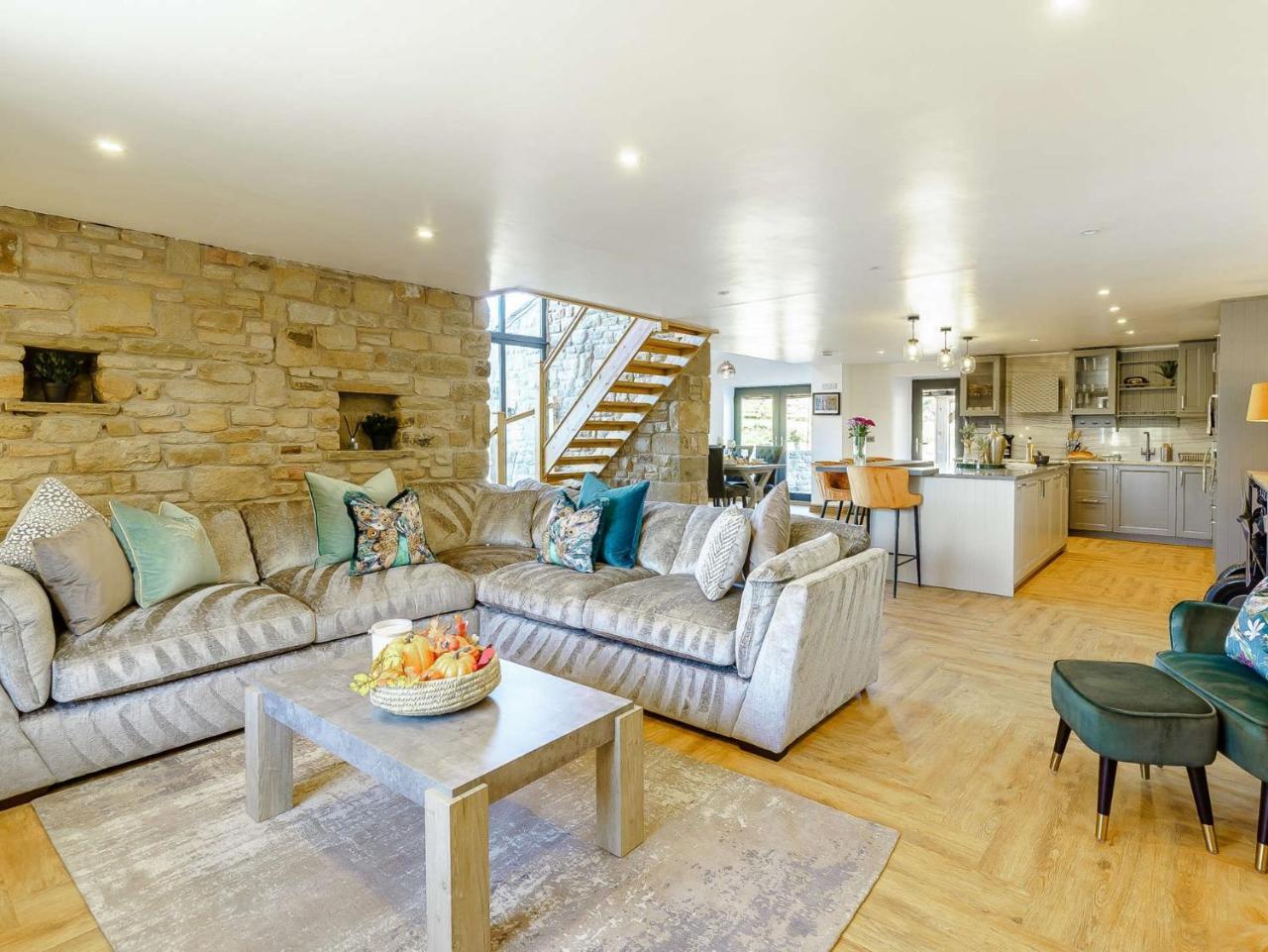 3 Bed in Foulridge 89582 — hotel in Colne
