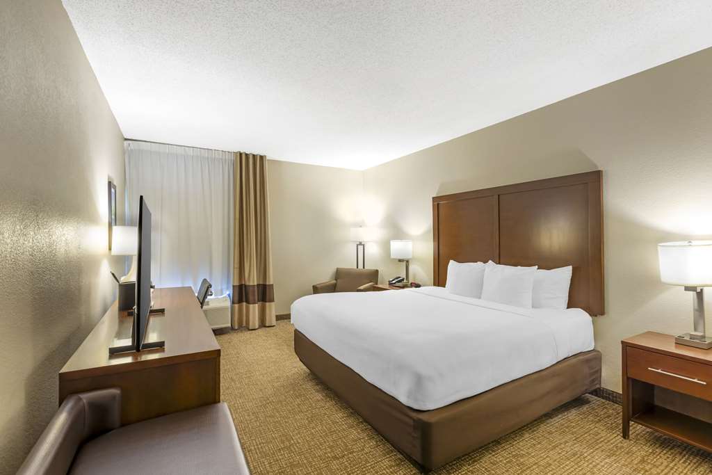Comfort Inn Meridian Bonita Lakes - photo 13
