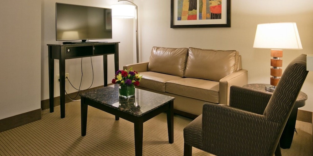 Isle Casino Hotel Bettendorf - photo 23