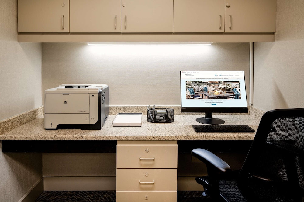 Hilton Garden Inn Folsom - photo 48