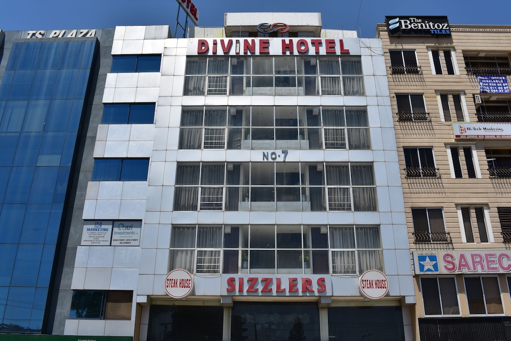 Divine Hotel - last minute hotel in Islamabad