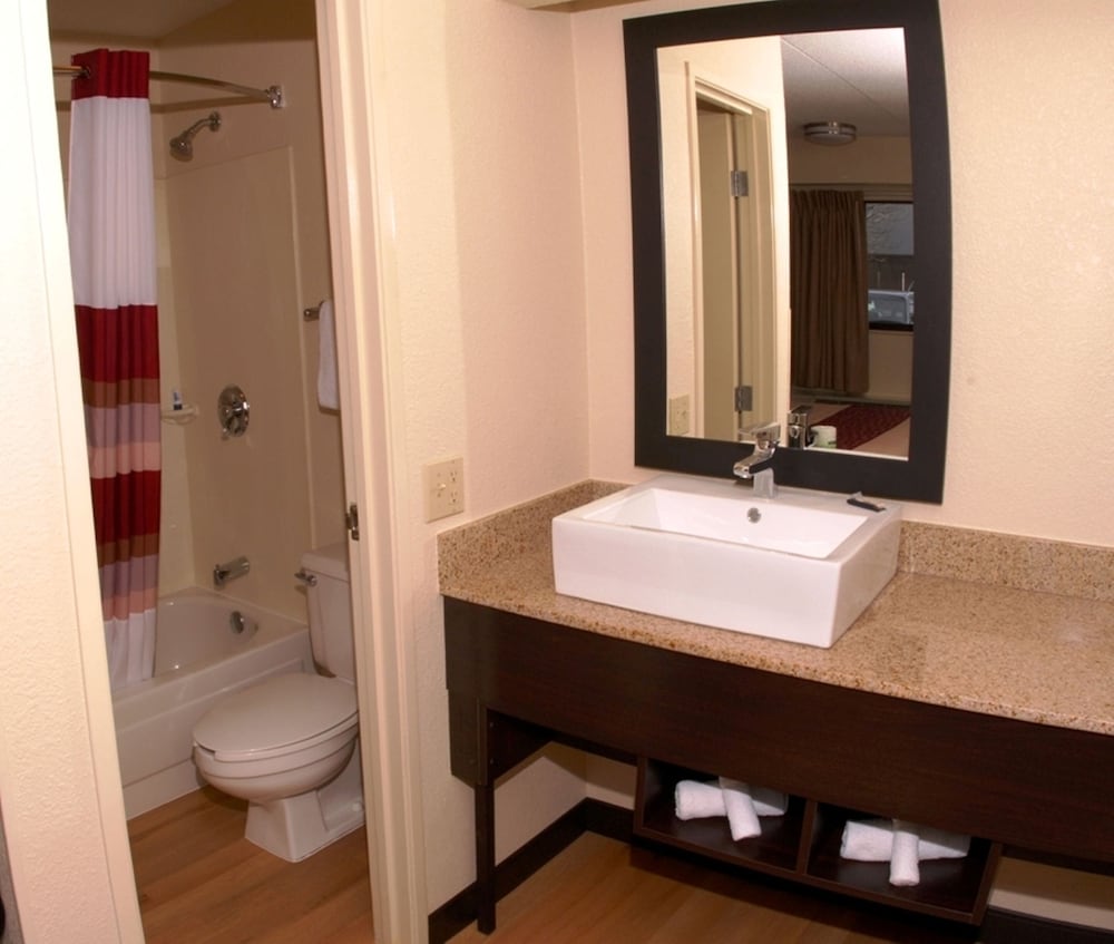 Red Roof Inn PLUS Washington DC Alexandria - photo 26