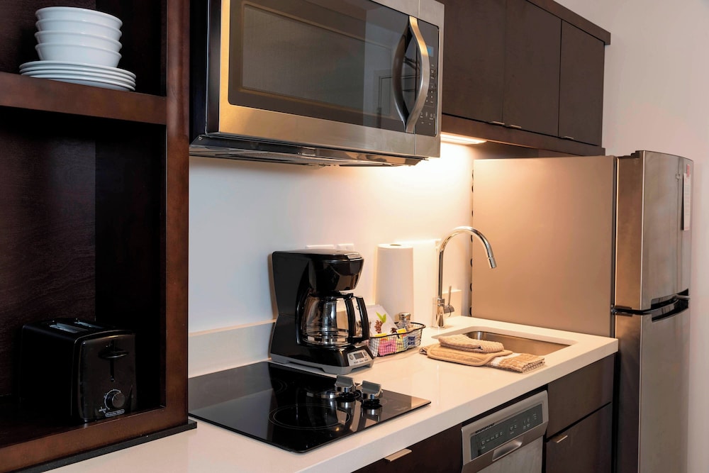 TownePlace Suites by Marriott Louisville North - photo 10