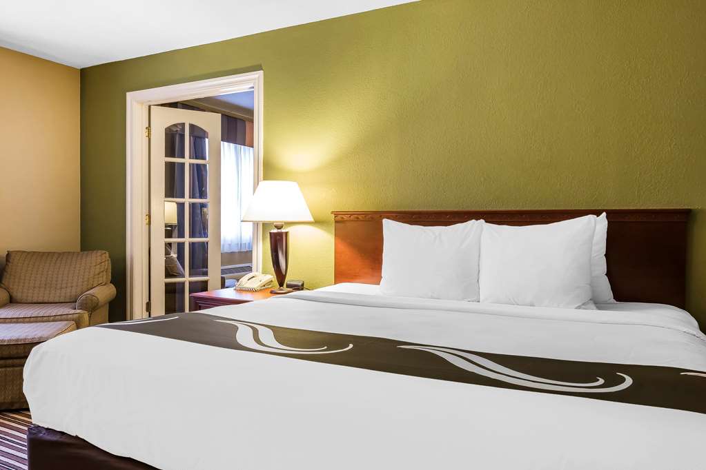 Quality Inn & Suites Columbia I 70 - photo 19