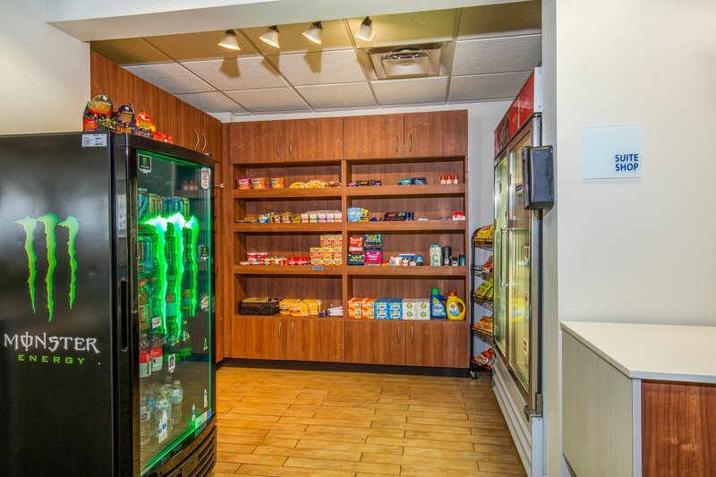Holiday Inn Express in Hoge Hall On Ft. Leavenworth. - photo 4