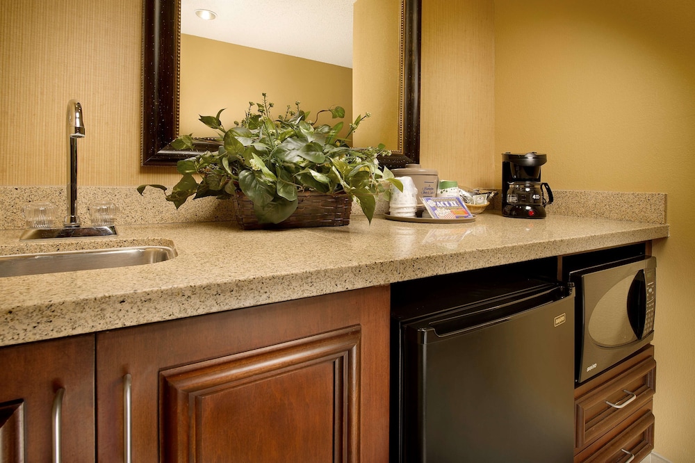 Hampton Inn & Suites San Antonio Airport - photo 16