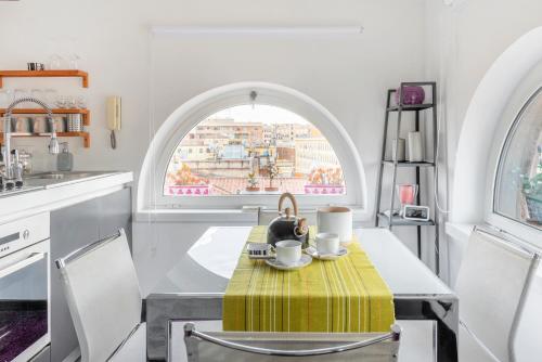 Andreoli 2 apartment Rooftop — 4-Star Luxury Hotel in Rome, Italy