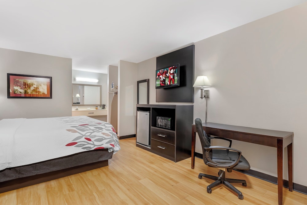 Red Roof Inn Atlanta Kennesaw State University - photo 12