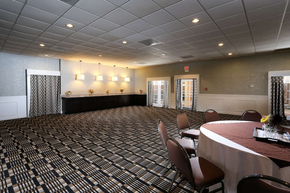 DoubleTree Suites by Hilton Tucson Airport - photo 36