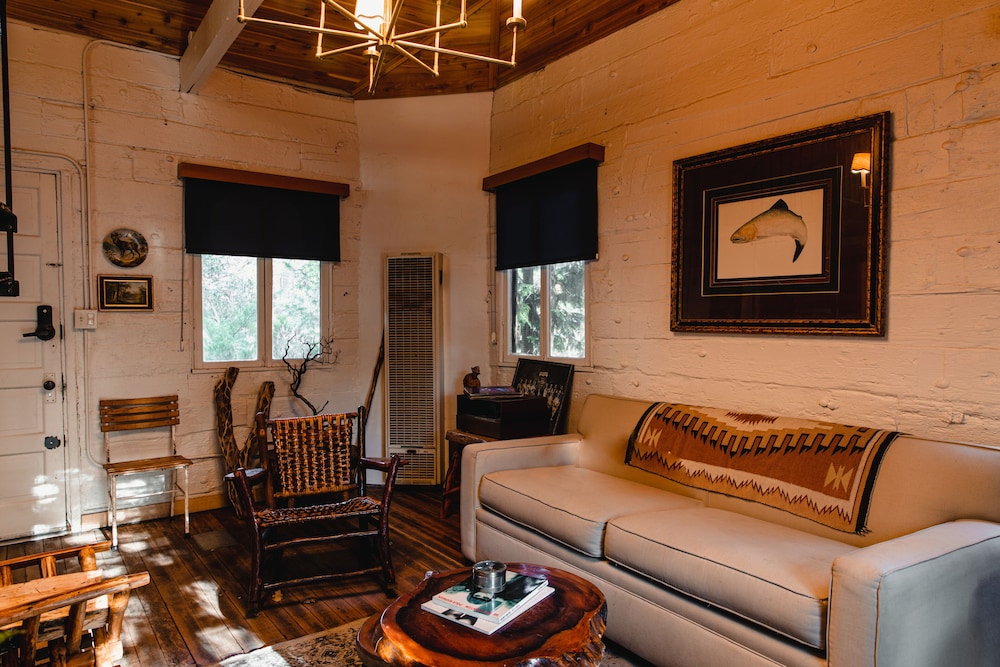 The Fireside Inn - photo 27
