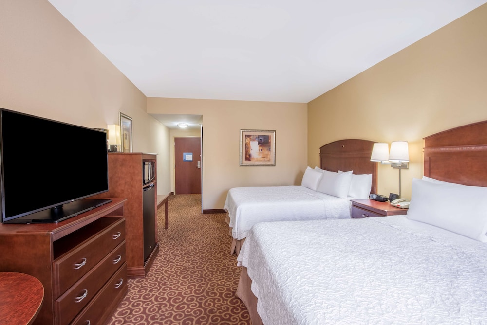 Hampton Inn & Suites Oklahoma City South - photo 22