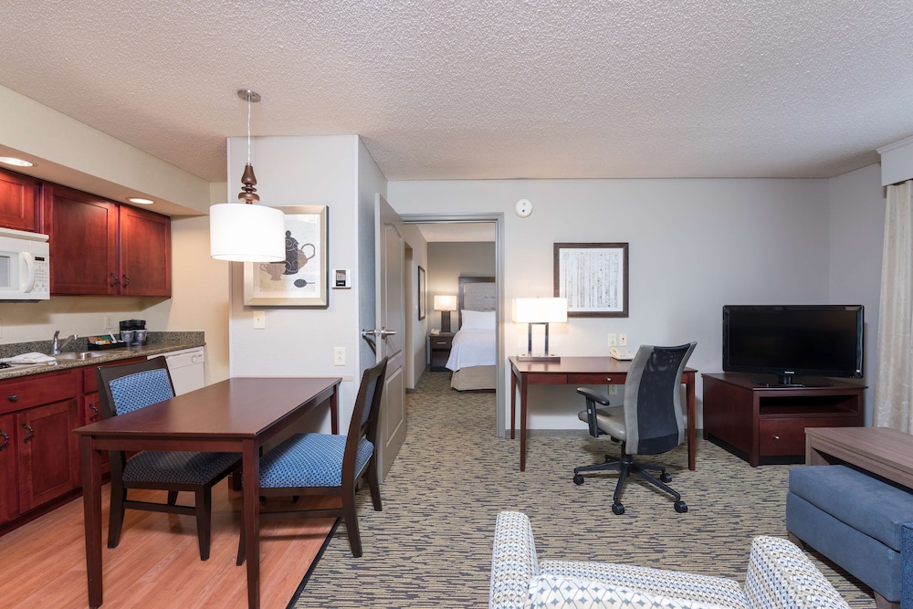 Homewood Suites by Hilton Bloomington - photo 14