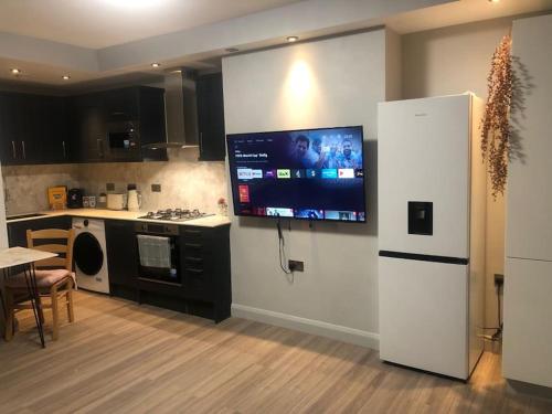 Royal Mile Famous Canongate Flat — 4-Star Luxury Hotel in Edinburgh, United Kingdom